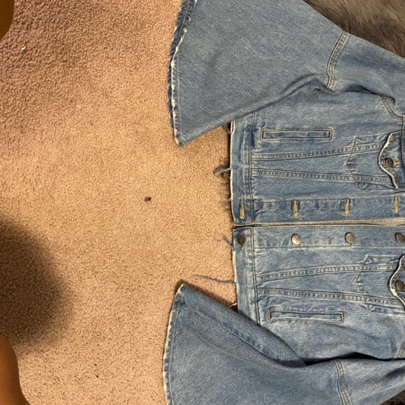 Jacket - Picture 4 of 4